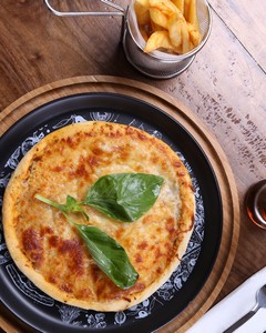 Margaritta Pizza  30 cm - 24 cm - 20 cm